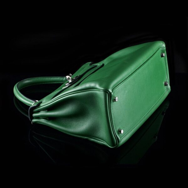 Photo of Hermès Kelly Bag Green Togo Leather